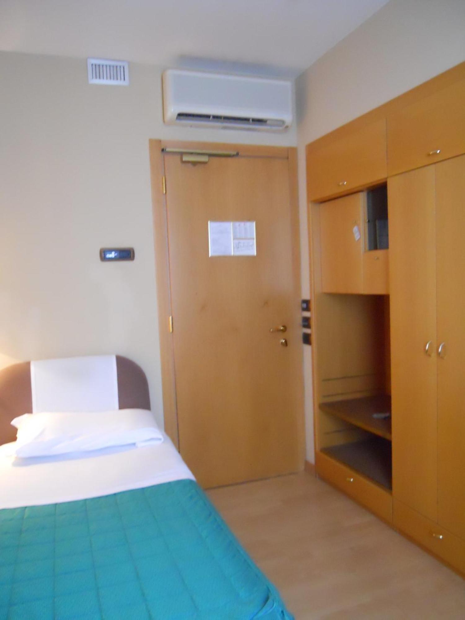 Albergo Italia Urbino Exteriér fotografie