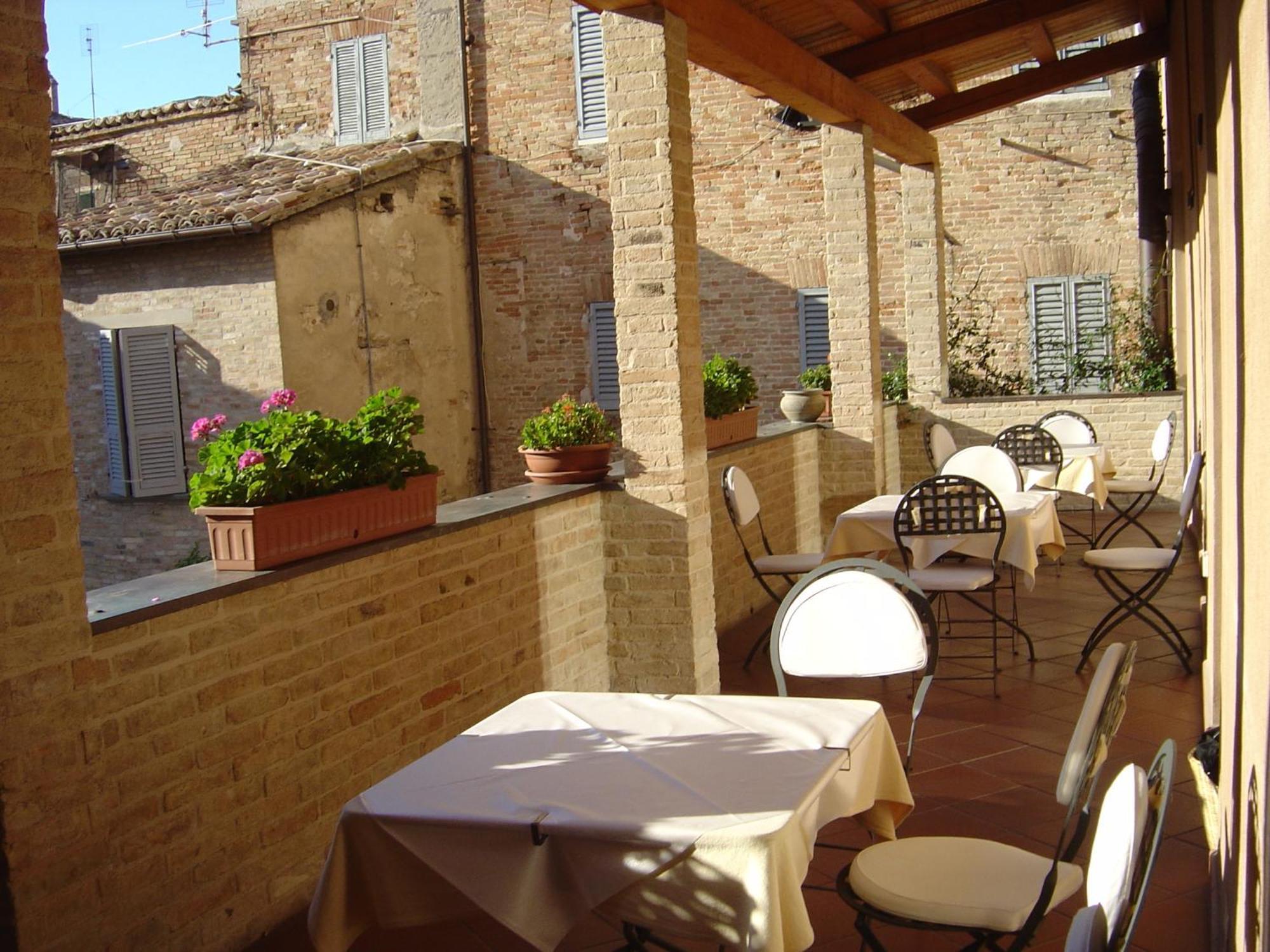 Albergo Italia Urbino Exteriér fotografie