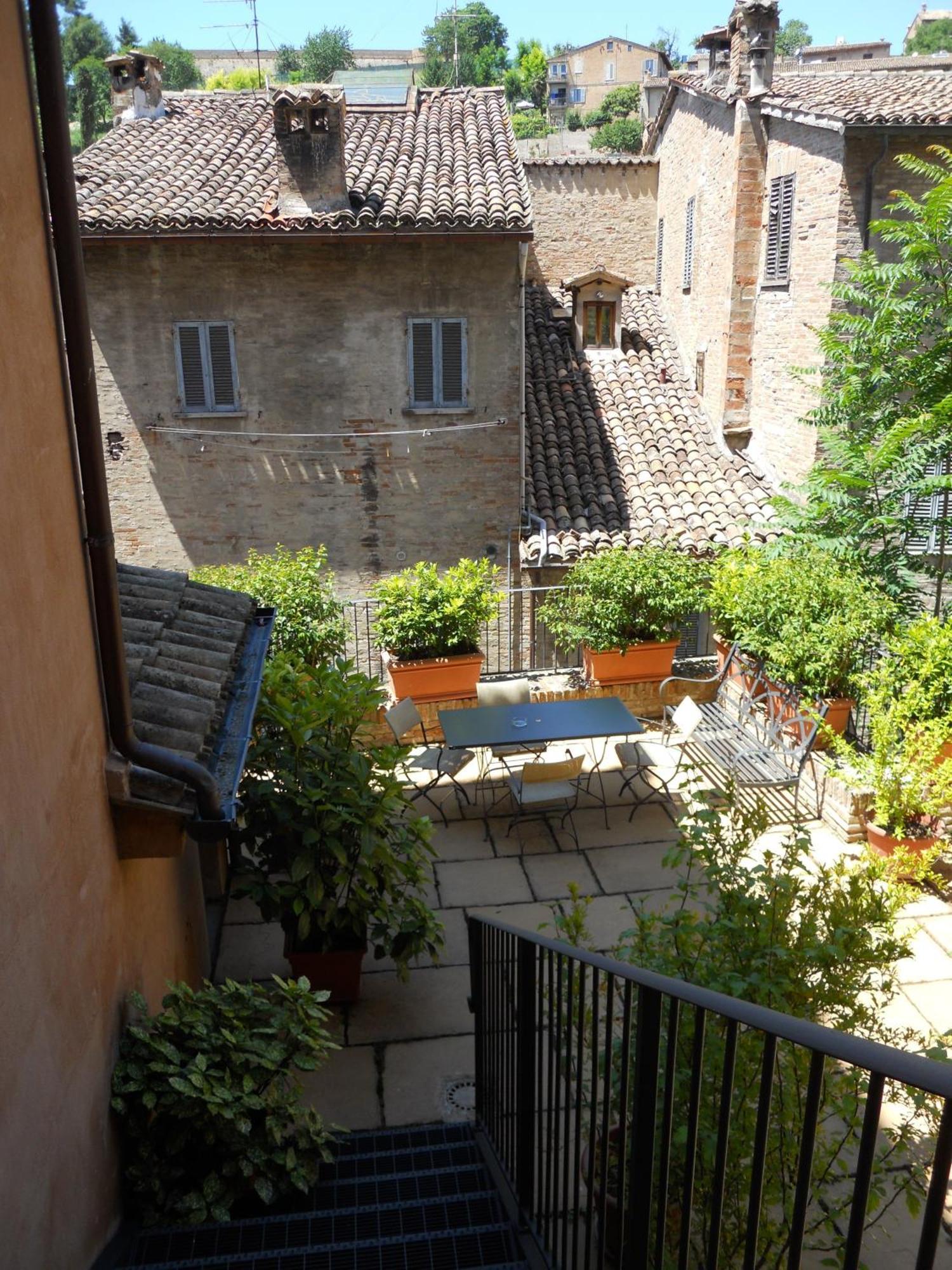 Albergo Italia Urbino Exteriér fotografie