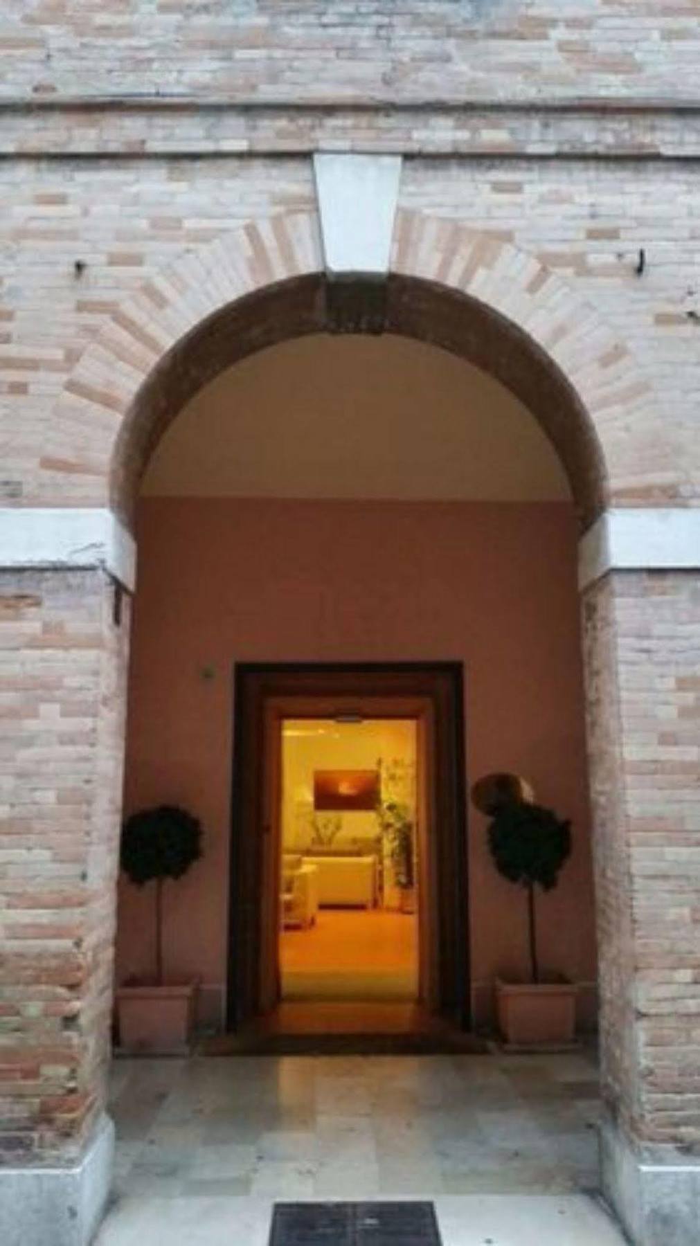 Albergo Italia Urbino Exteriér fotografie